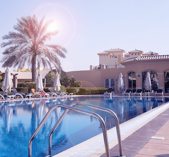 صورة لحمام سباحة