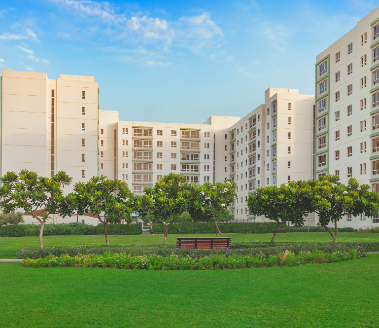 family at al khail gate