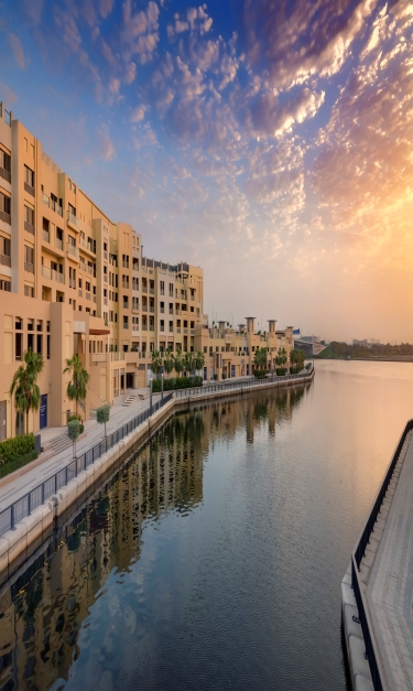 sunsit at manazel al khor